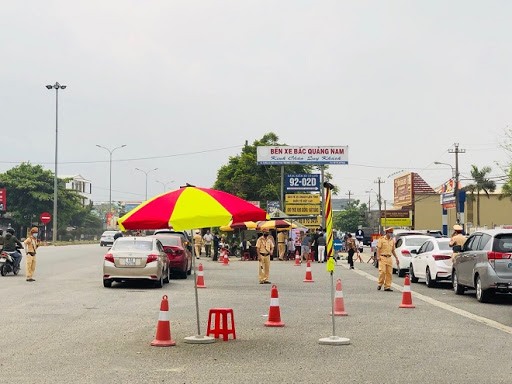 Phân luồng giao thông từ xa tại những địa phương bị COVID-19