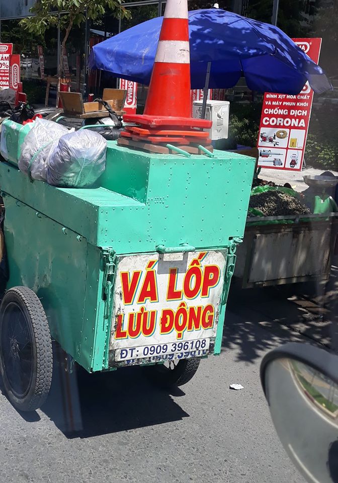 Vá vỏ lưu động đường Võ Văn Kiệt cầu Rạch Cây